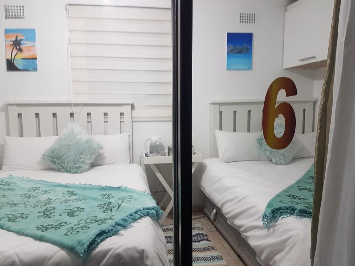Aliwal Villa Guest Lodge エクステリア 写真