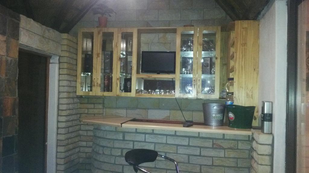 Aliwal Villa Guest Lodge エクステリア 写真
